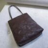Niche Minimalist Diamond-Quilted Handcrafted Bucket Bag Versatile, Sophisticated Commuter Style Retro Chic Tote/Shoulder Bag
